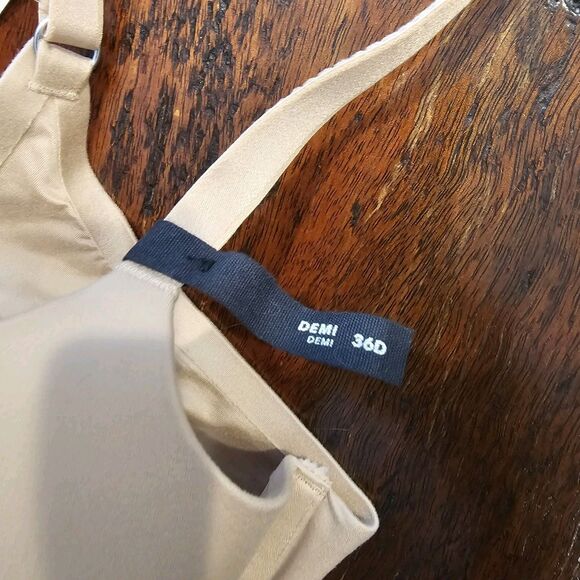 AERIE 36D nude demi bra padded underwire seamless lightly lined everyday fit - Picture 3 of 7